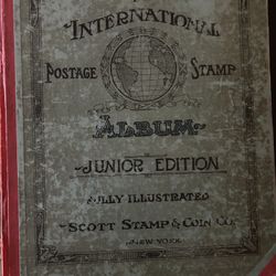 Stamp collection 300+ stamps, US and foreign in international postage stamp album