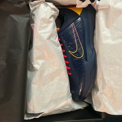 Brand New Kobe V Caitlin Clark 10.5