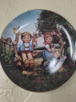 M.I. Hummell Collectors Plate