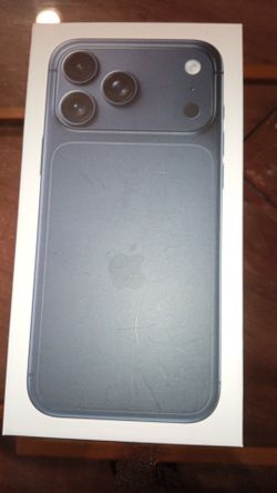 iPhone 17 pro max (No sim Restrictions)