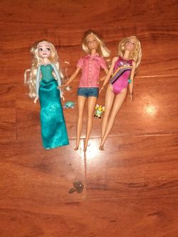 Barbies 15$