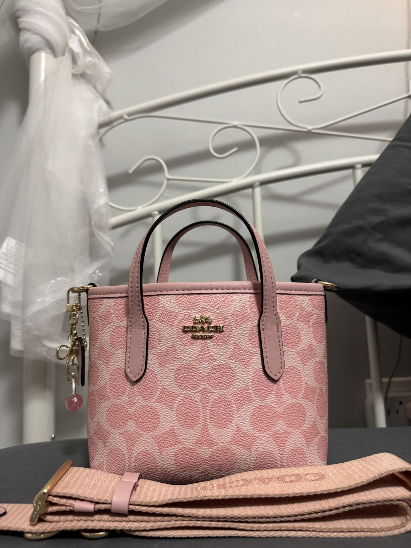 Coach City Mini Tote (pink)