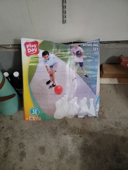 Jumbo Bowling Set
