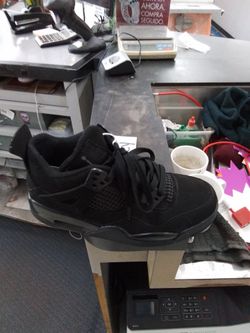Jordan 4s