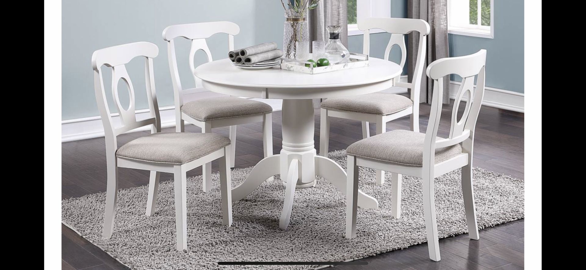 Table w/4 chairs (white or black)