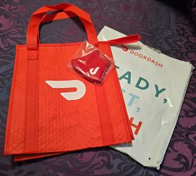 DOORDASH Brand New Authentic Insulated Food Delivery Bag (13×10×15) & Mask