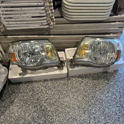 Toyota Tacoma Headlights OEM 05-11