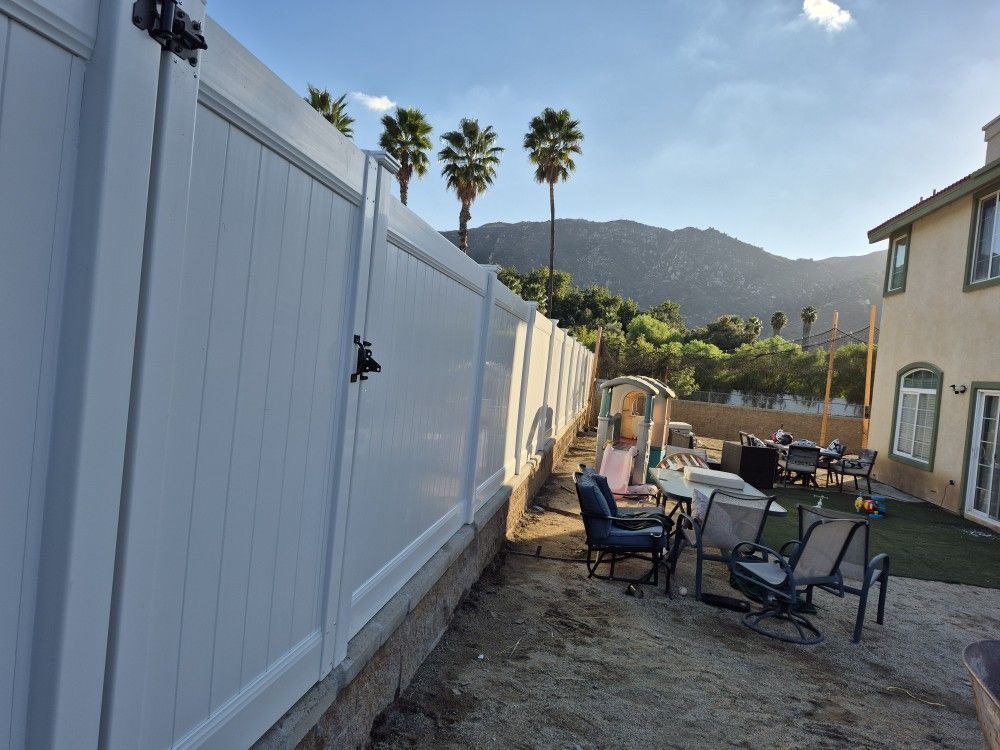 Vinyl Fence 