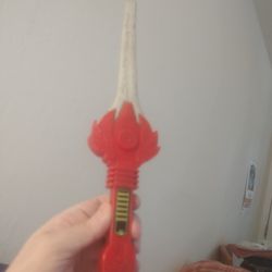 THIS IS IN EXCELLENT CONDITION 1995 RED RANGER LARGE RED RANGER SWORD, READ THE DESCRIPTION  