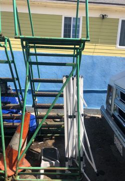 Commercial ladder