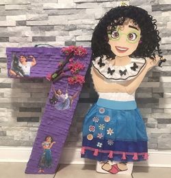 Encanto Piñatas