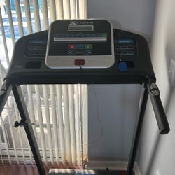 electric treadmill 