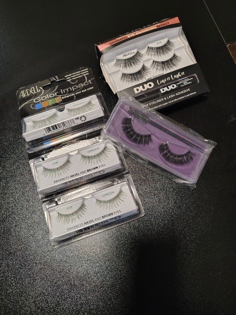 Ardell / DUO
Line it Color Eye Lash Kits