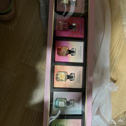 New In Box Victoria’s Secret Bombshell Summer Scents Mini Perfumes 