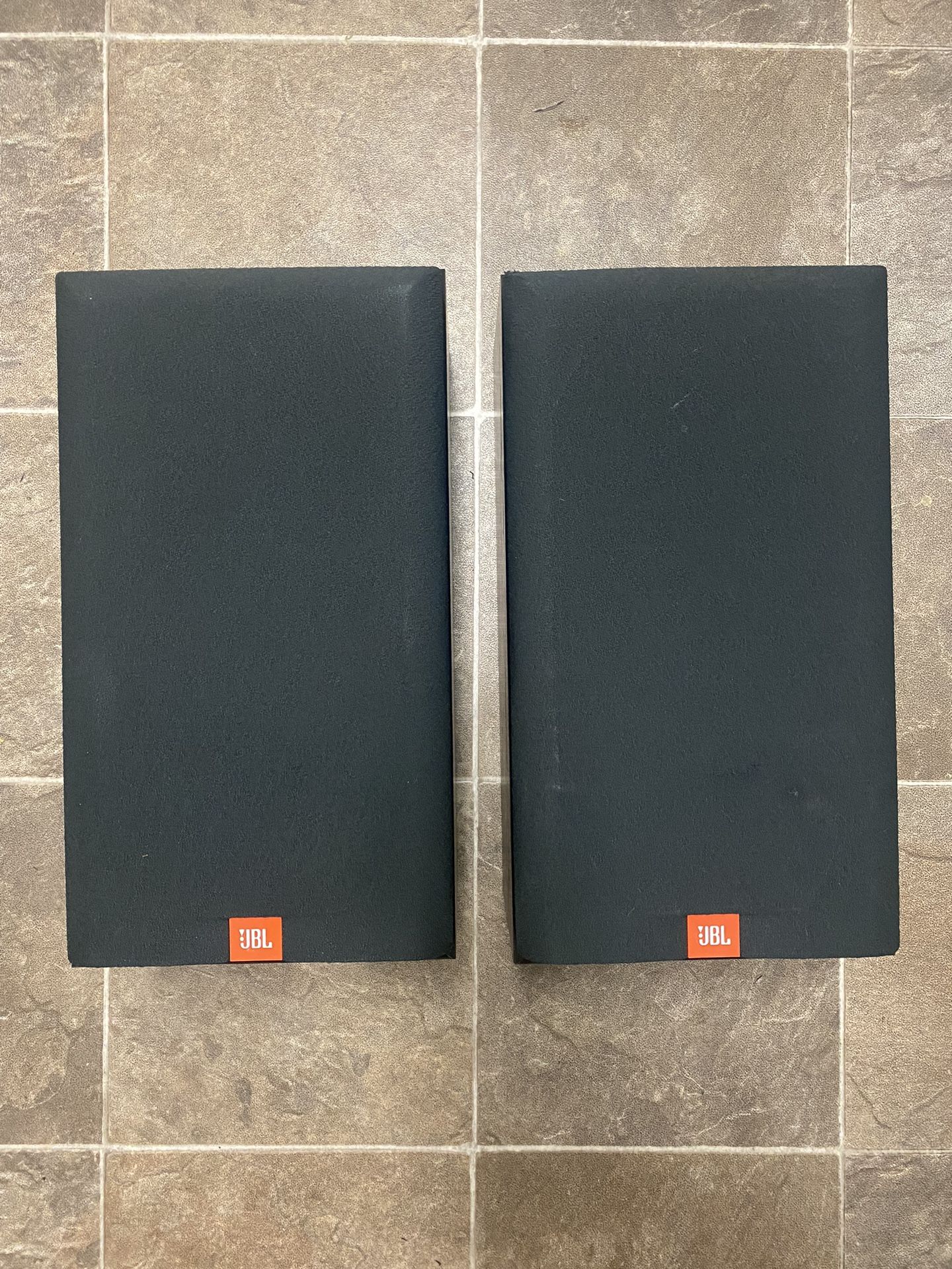 JBL ARC30 Two-Way Bookshelf Speaker Set, 125 Watts at 8 Ohms, Black, Made in USA