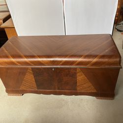 Lane Cedar Chest