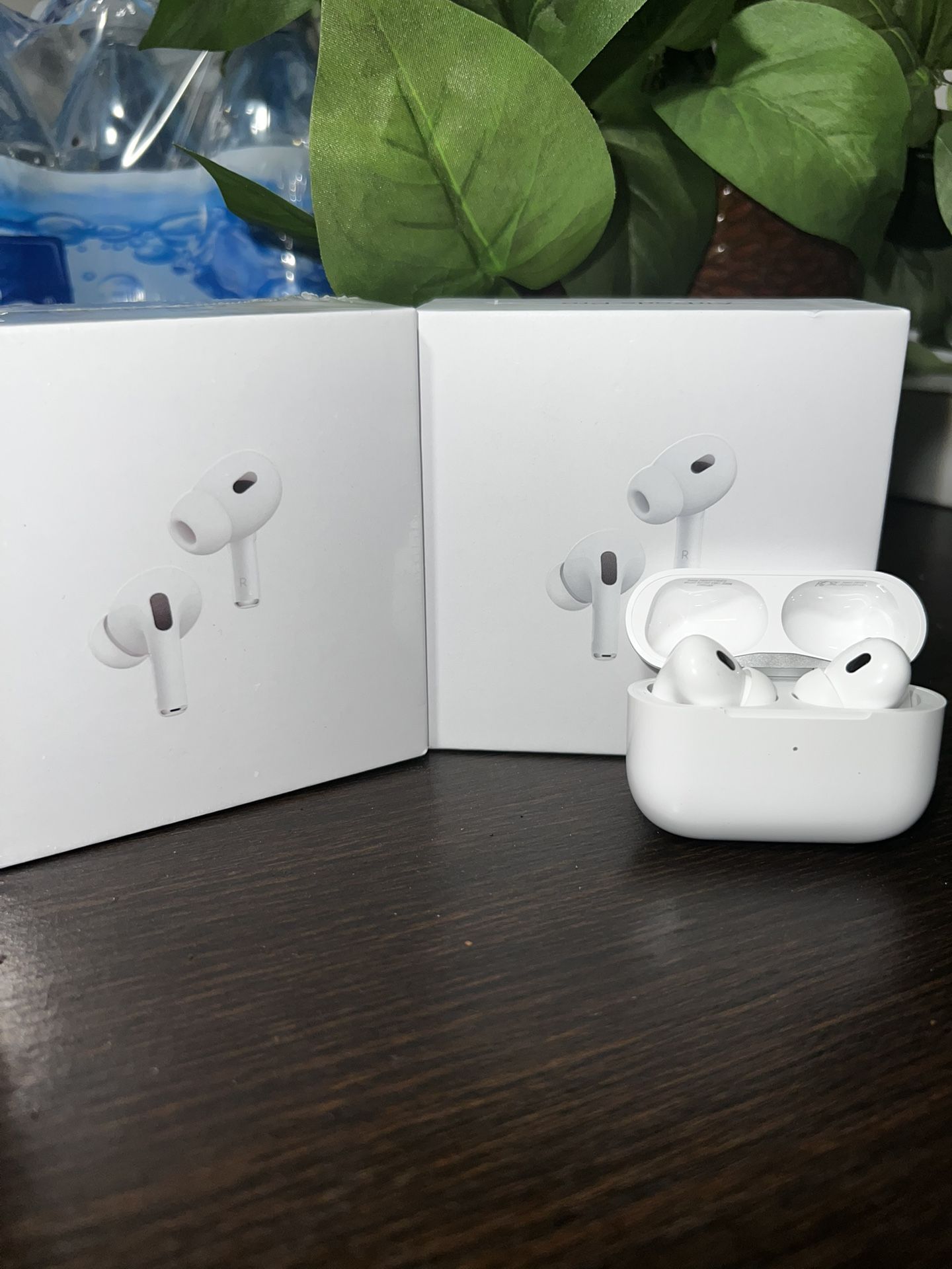 2nd Generation AirPod Pros Comes With Charger Magsafe Case