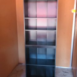 Pending - Free - Book Shelves 