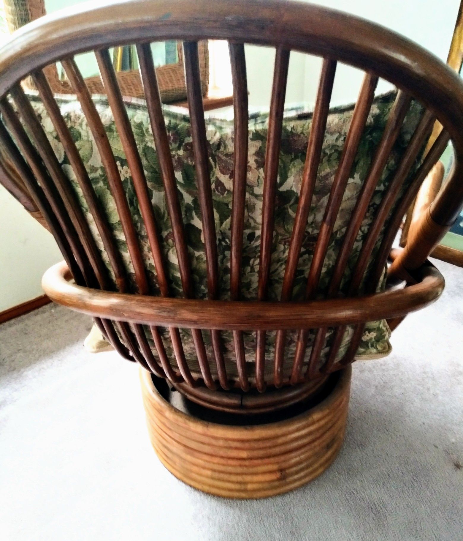 19 ITEMS $4&up! Wicker Rattan Mirrors Hutch Fold Down Desk Table s Dresser Chest Lamps Bentwood Rotating Rocking Armchair Bamboo Chairs + MORE BELOW⬇️