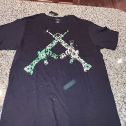 Anchor Blue NEW w/tags Large Rifles And Hawaiian Flowers T-shirt 