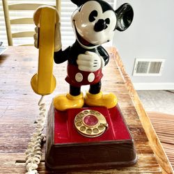Vintage 1970s Mickey Mouse Rotary Phone