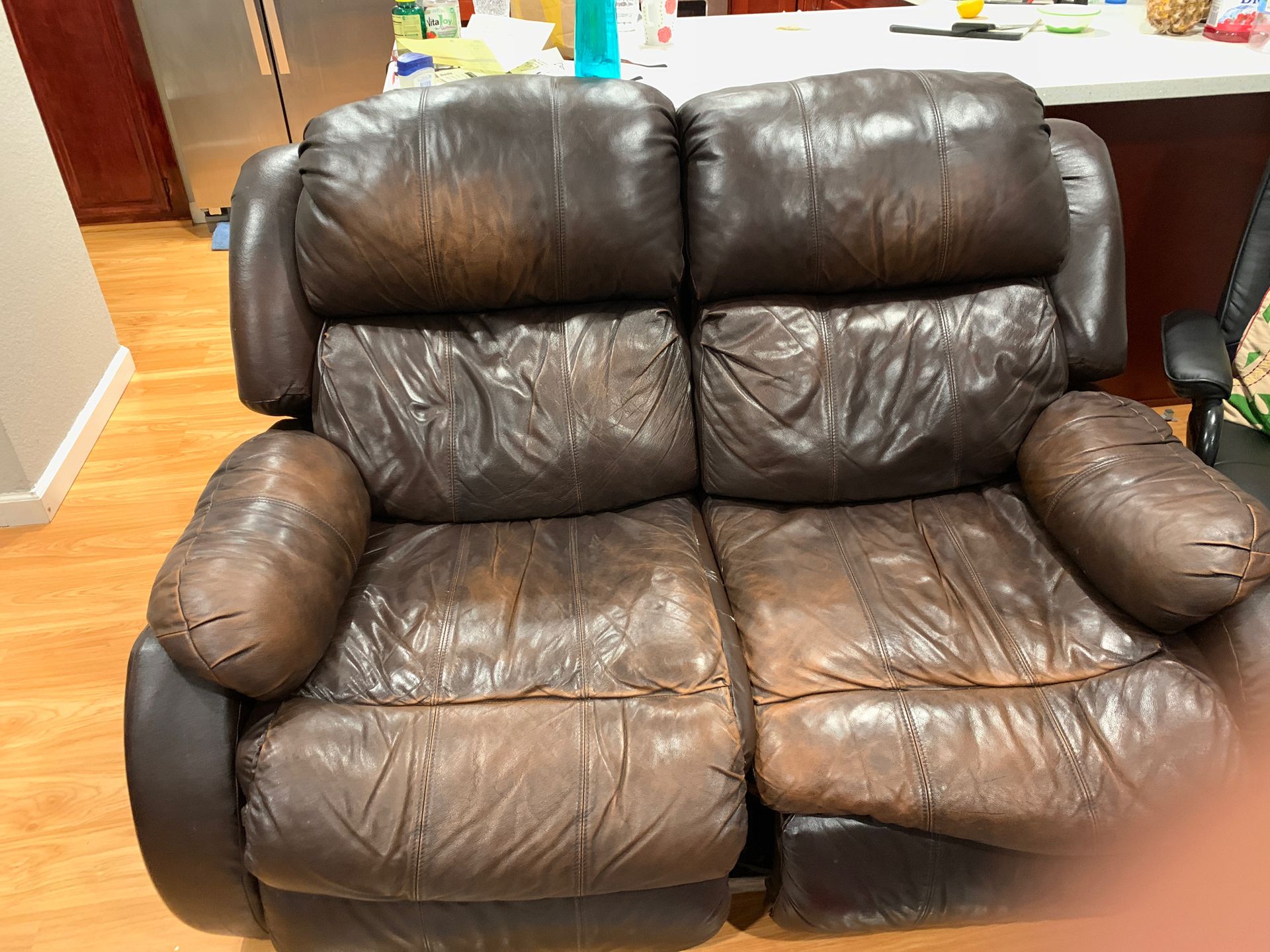 loveseat leather recliner