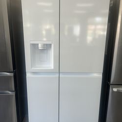 36” wx33” D Side By Side Refrigerator With Water Ice Dispenser Now $849 MSRP$1665