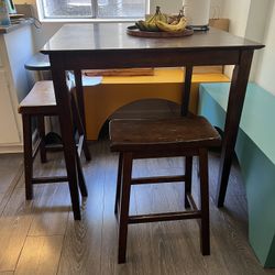 Vintage IKEA table with 4 Stools
