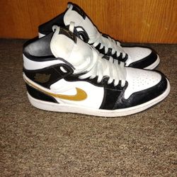 JORDAN AIR 1 SE SNEAKERS BLACK And White METALLIC GOLD VERY CLEAN RARE 
