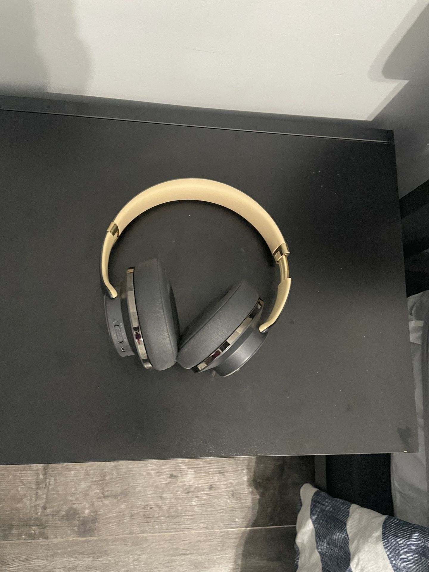 DOQAUS Wireless Headphones - $15🎧 Great Sound on a Budget!