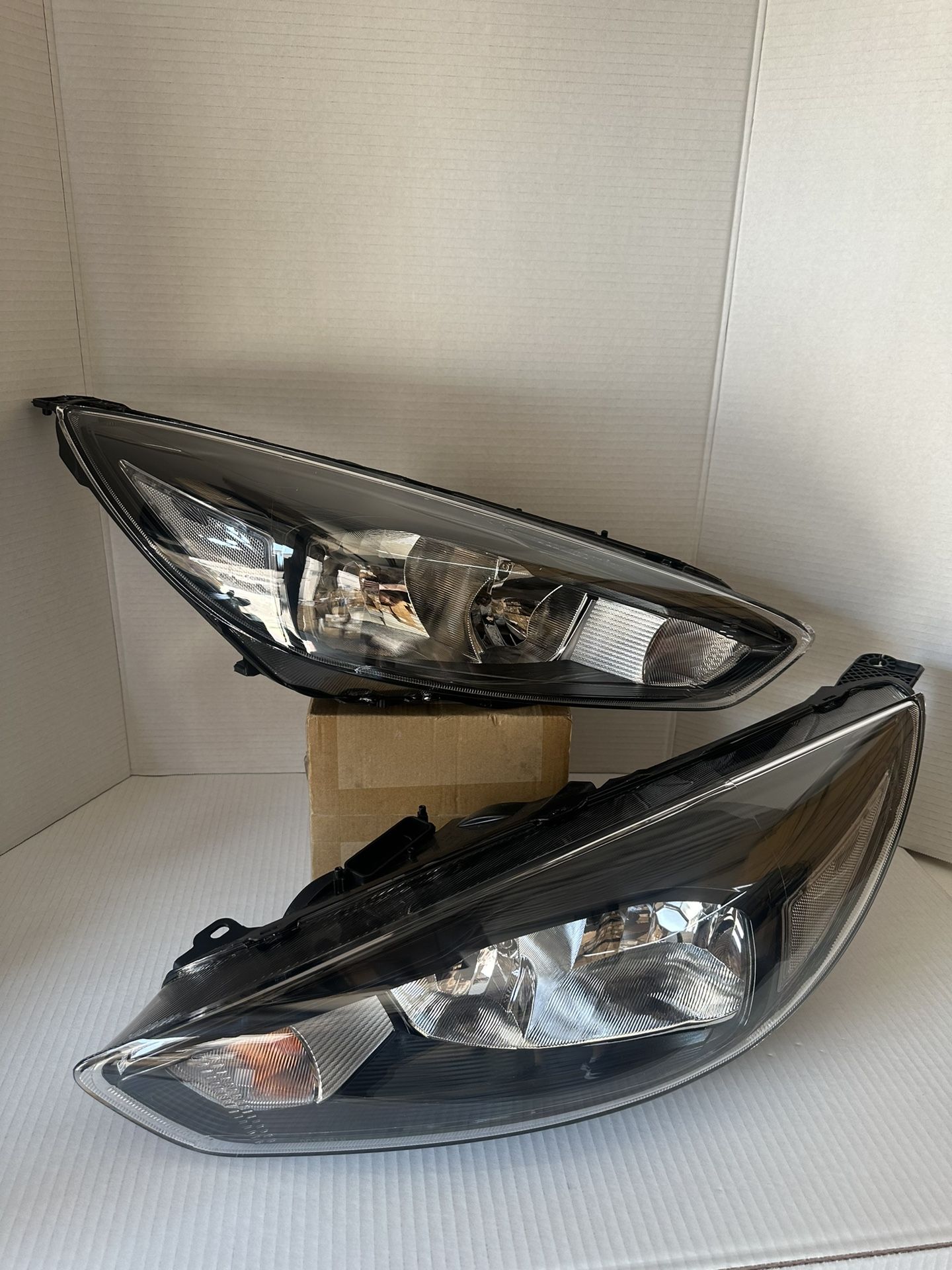 Ford Focus 2015/2018 Headlight