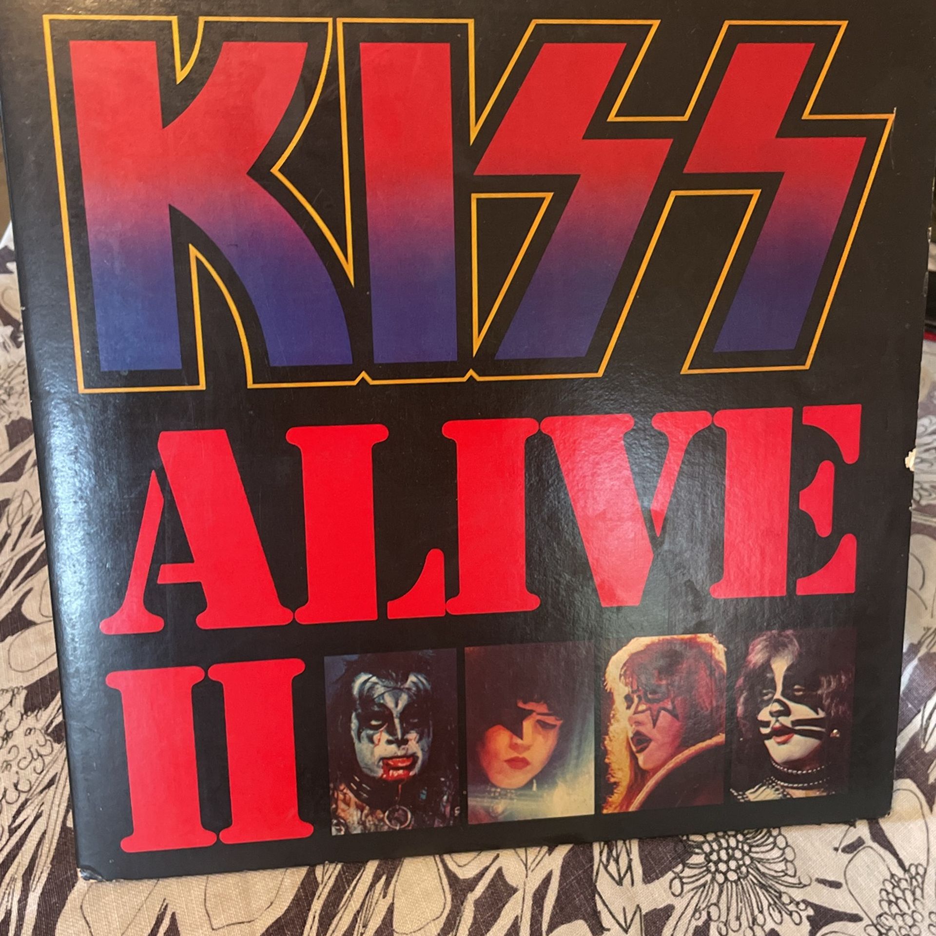 Kiss- Alive 2 With Booklet The Evolution Of Kiss.