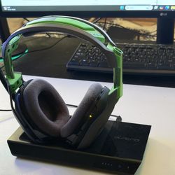 Logitech G Astro A50 Wireless Gaming Headset-Green With Dock