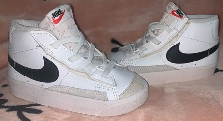 Nike size 8c