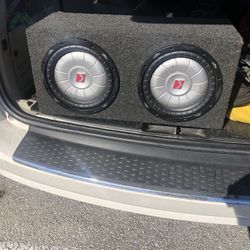 Kicker 10 inch Speaker And Box