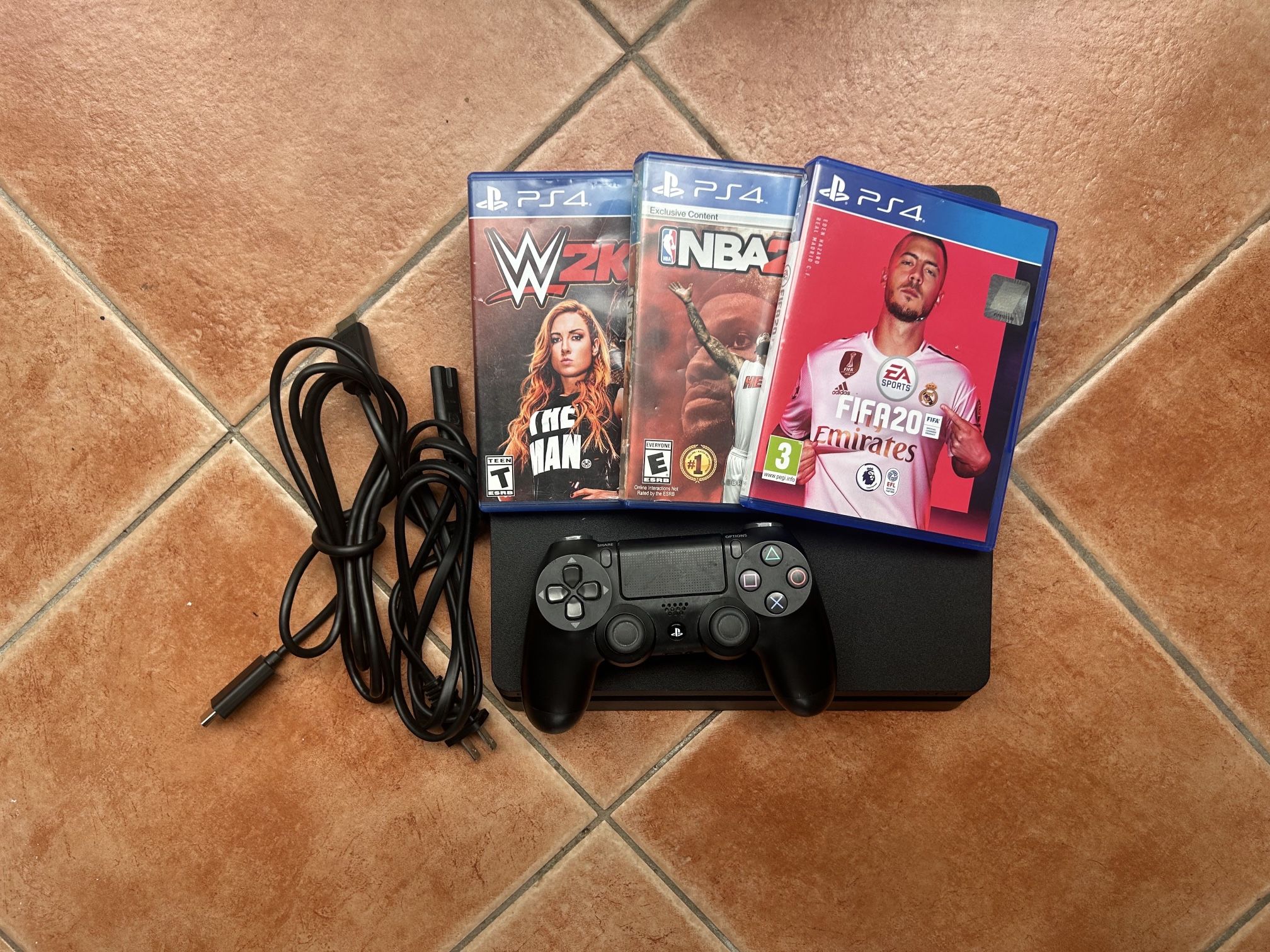 PS4 Slim 1TB
