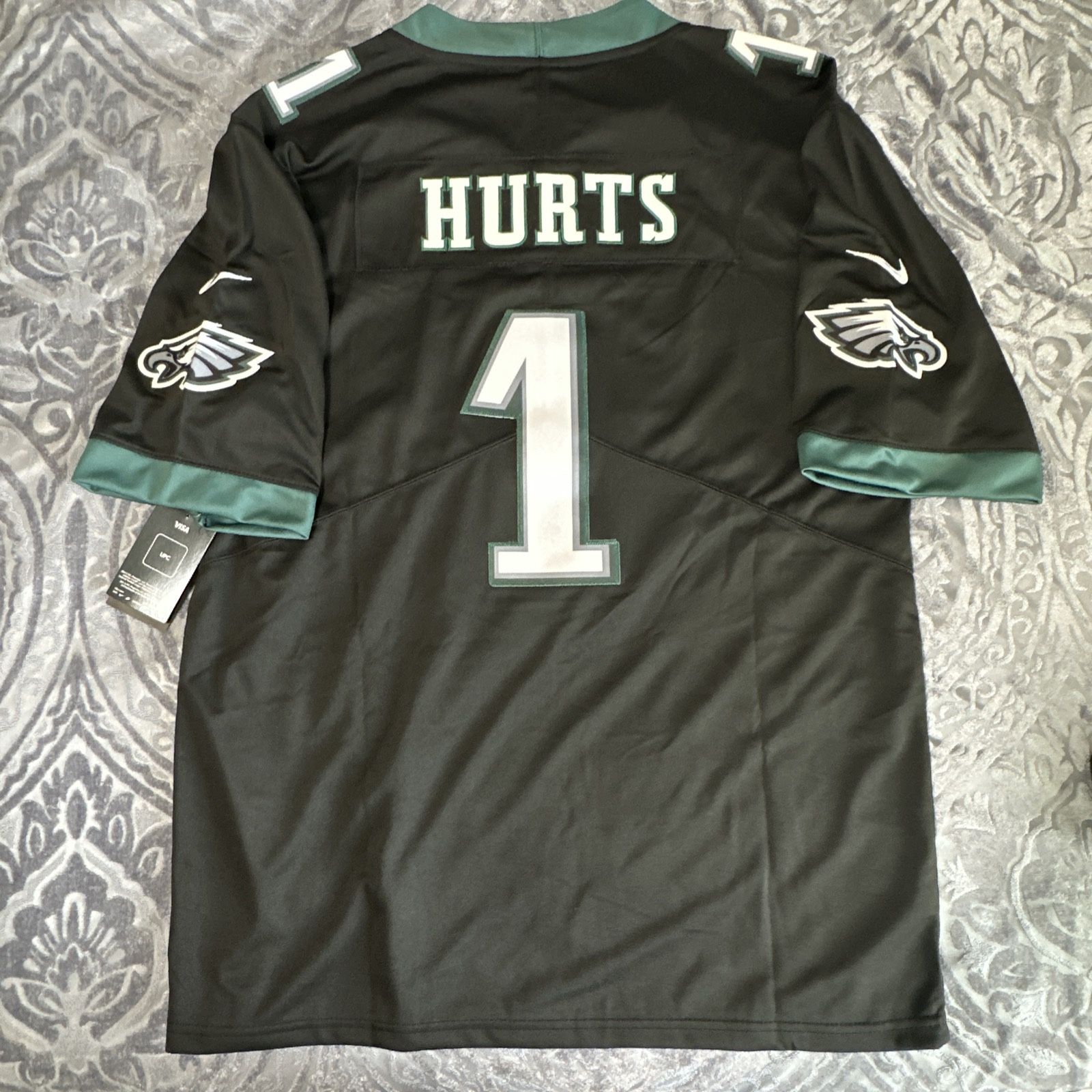 Jalen Hurts Jersey Black/ Green Philadelphia Eagles Super Bowl MVP Large  for Sale in Lake Elsinore, CA - OfferUp