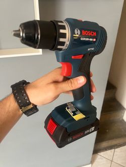 Bosch Brushless 1/2” Drill and battery 🔋 2.0 AH Like New!