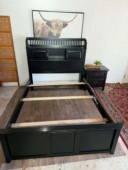 FULL SIZE BED FRAME W/ MATTRES MEMORY FOAM AND 1 NIGHTSTAND $250 DELIVERY AVAILABLE $20!!