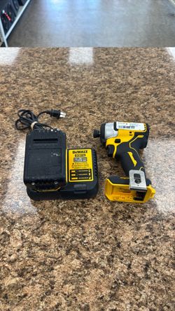 Tools drill Dewalt dcf809