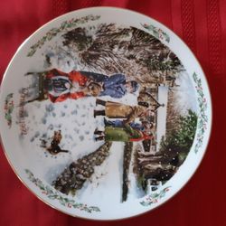 Christmas collector plate by Royal Doulton