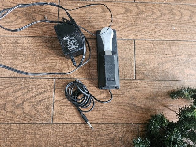 Used Keyboard, Bag  And Pedal - General MIDI 