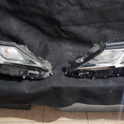 Headlights 2018-2021 Toyota Camry 