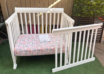 daVinci Kalani 4 in 1 Convertible crib