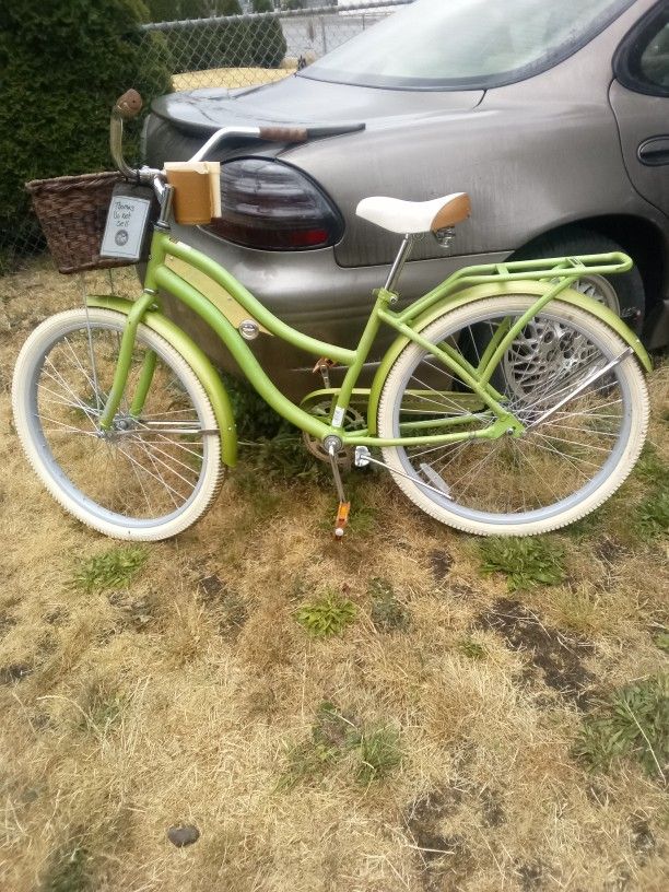Huffy Nel Lusso Beach Cruiser