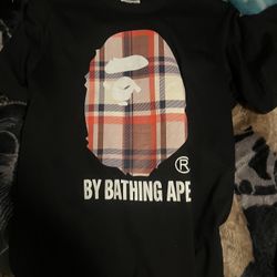 Bape T size M