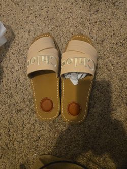 Chloe' flat women slipper  nude color Size 8