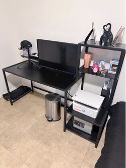 Computer desk