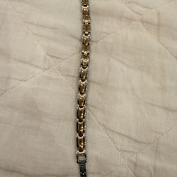 Two -tone metal link bracelet
