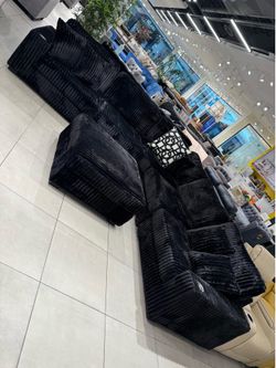 Long Sectional With Ottoman 🔥🔥🔥🔥🔥🔥